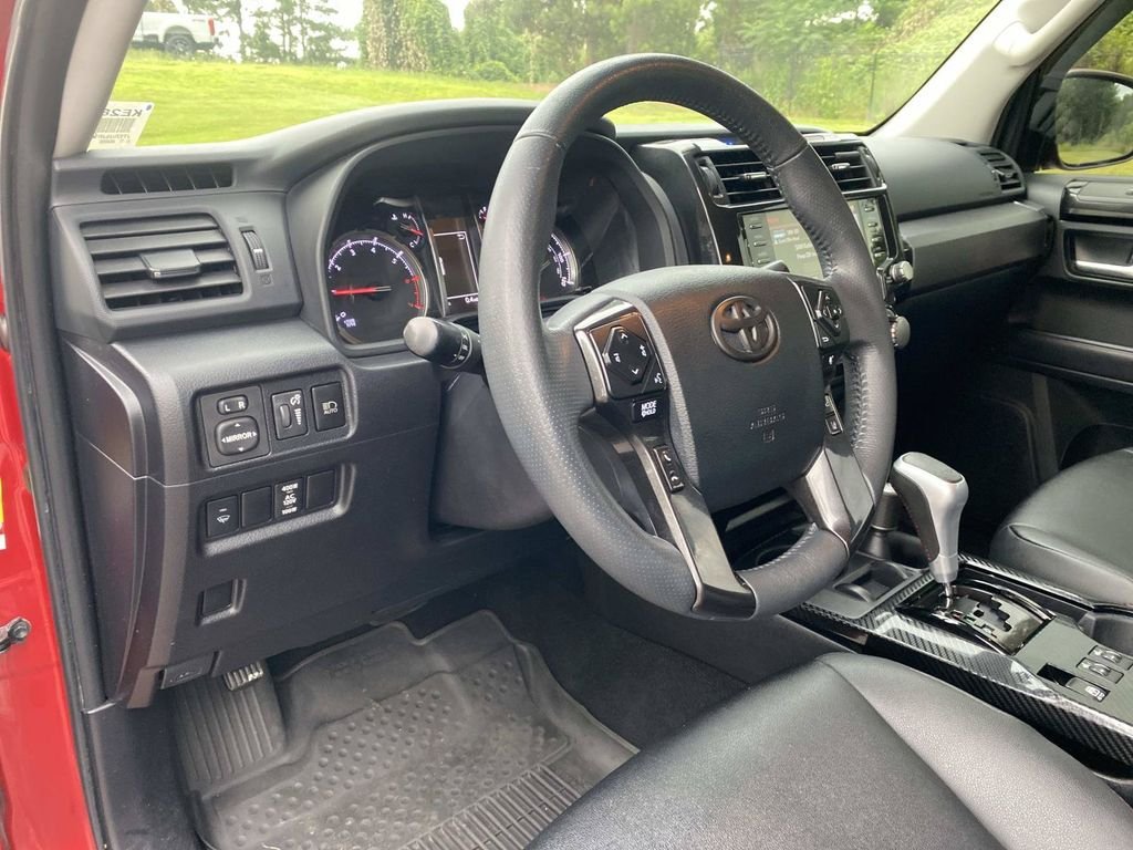 Used 2021 Toyota 4Runner TRD Off-Road Premium AWD/4WD image 21