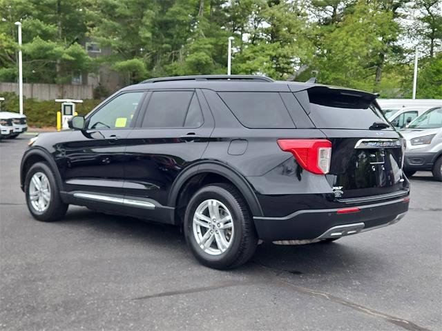 Certified 2022 Ford Explorer XLT w/ Equipment Group 202A image 2