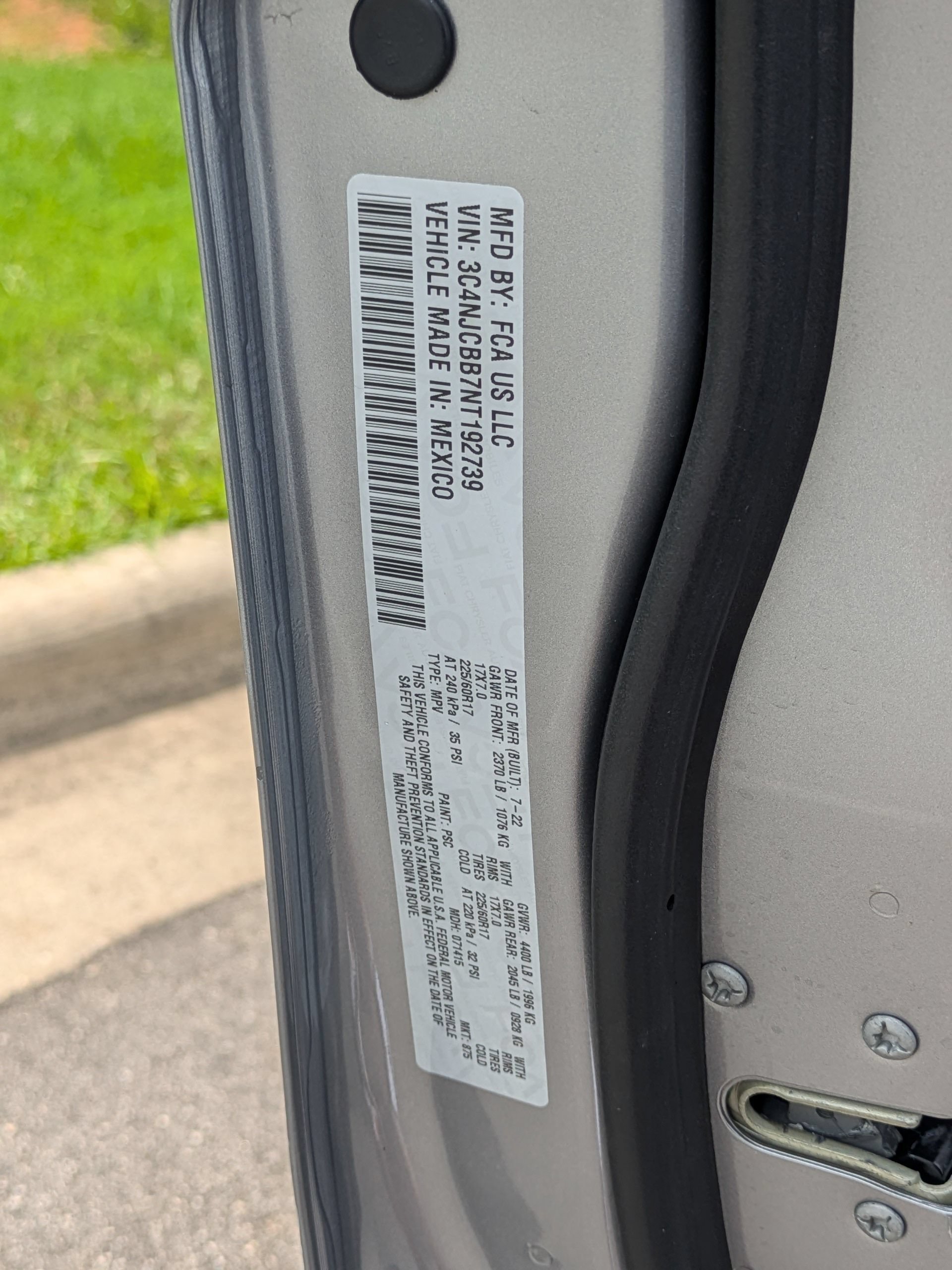 Used 2022 Jeep Compass Latitude w/ Sun and Sound Group FWD image 39