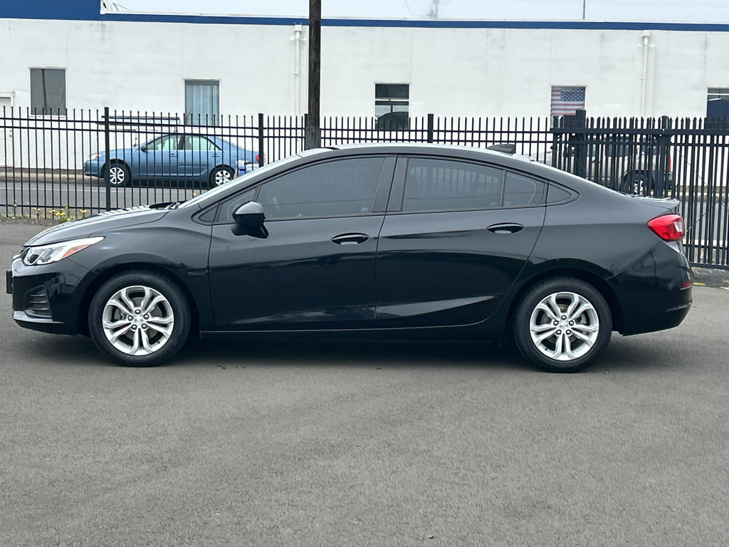 Used 2019 Chevrolet Cruze LS w/ LS Convenience Package FWD image 5