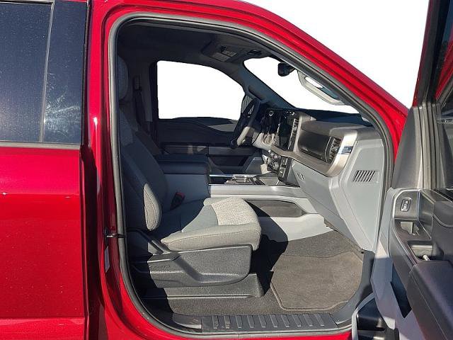 Certified 2024 Ford F250 XLT w/ Black Appearance Package image 14
