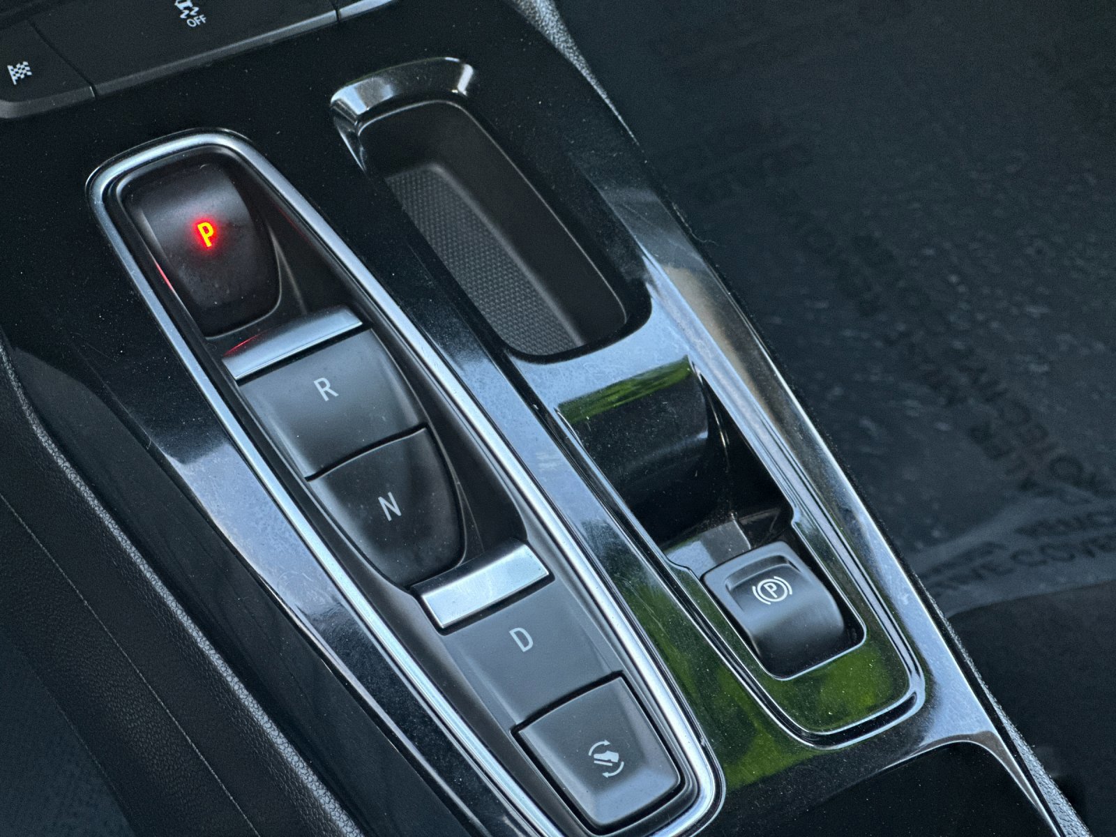 Used 2022 Chevrolet Bolt EUV LT w/ Comfort Package image 21