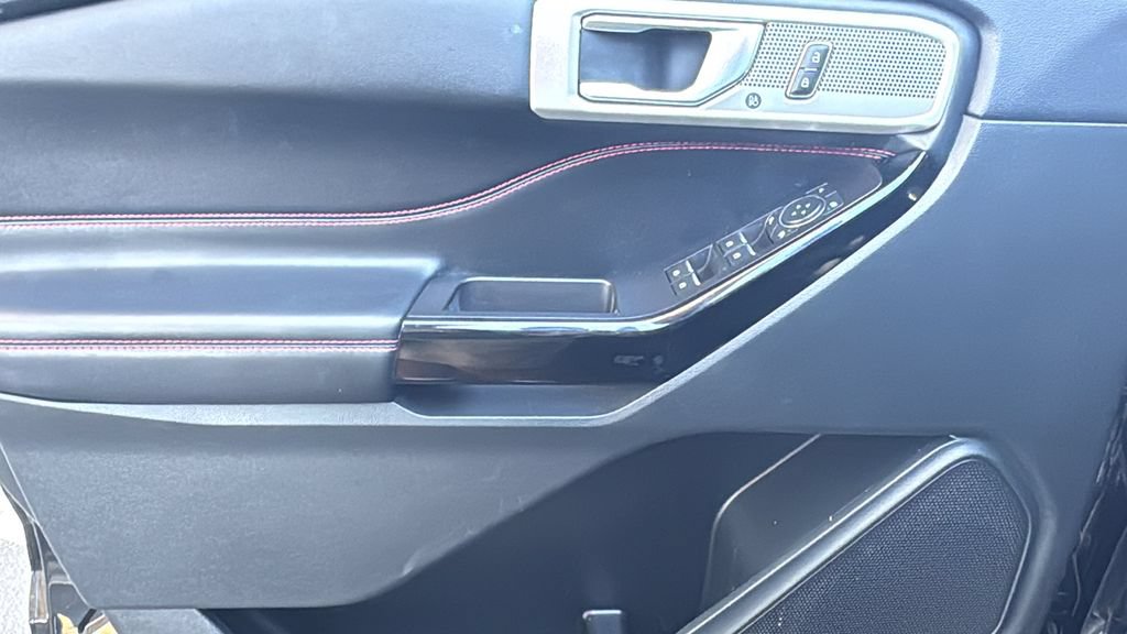 Certified 2022 Ford Explorer ST-Line RWD image 19