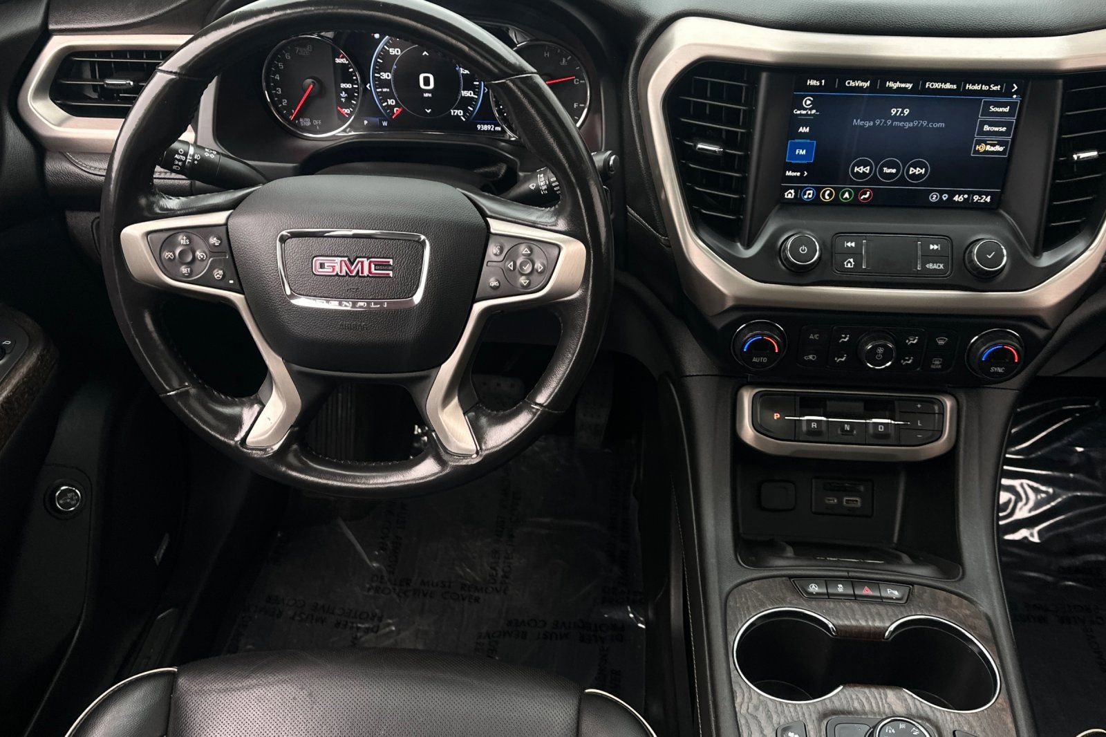 Used 2021 GMC Acadia Denali w/ Denali Technology Package image 15
