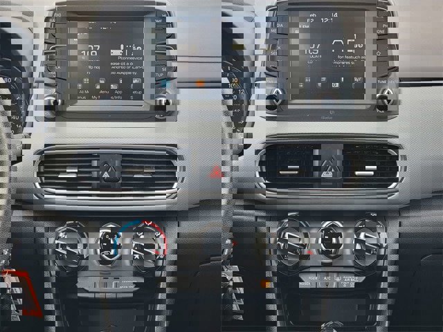 Used 2020 Hyundai Kona SE image 26