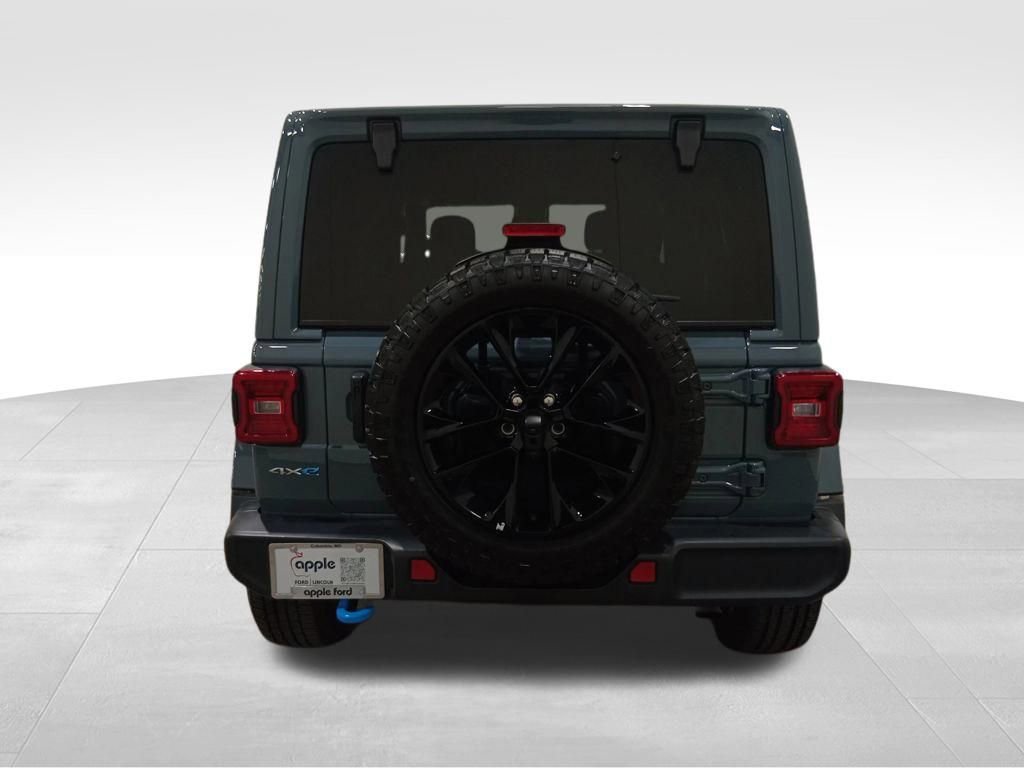 Used 2024 Jeep Wrangler Unlimited Sahara image 3