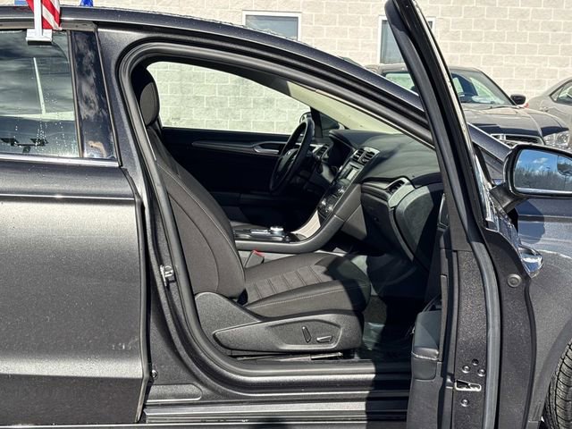 Certified 2017 Ford Fusion SE image 11