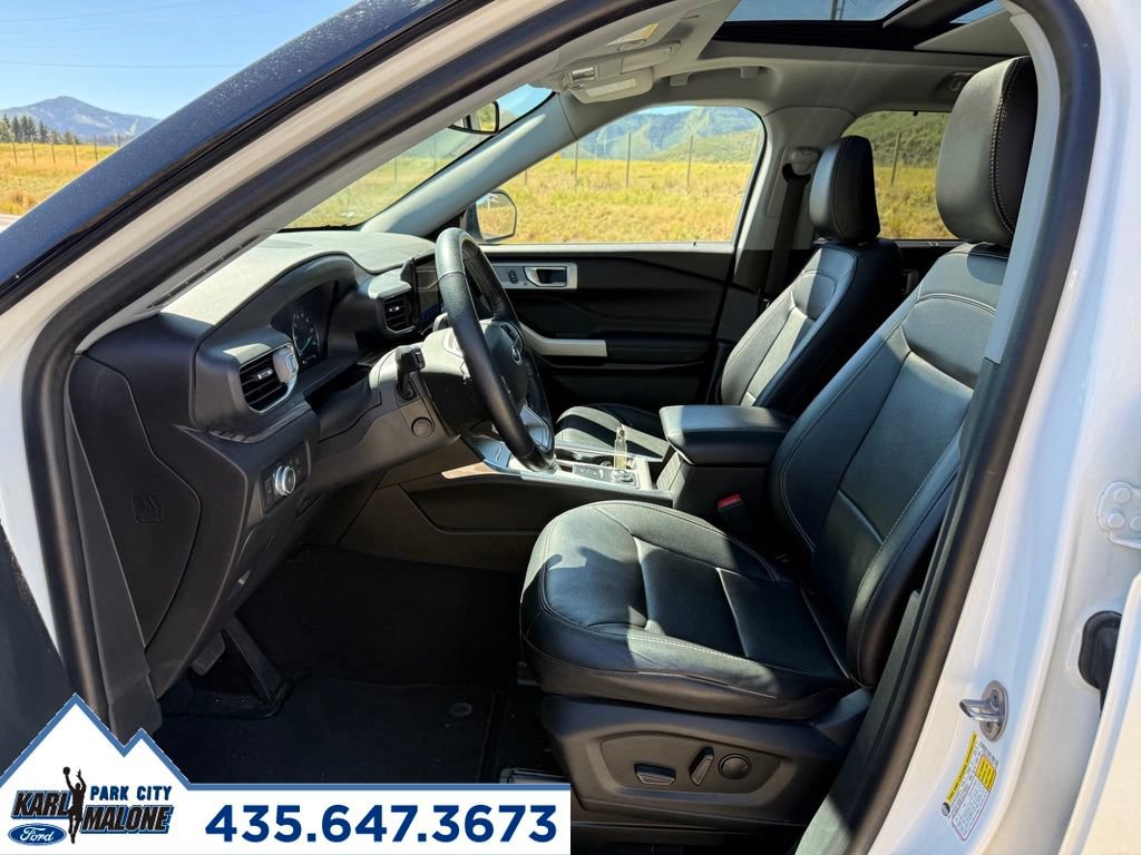Certified 2022 Ford Explorer Limited w/ Equipment Group 301A AWD/4WD image 13