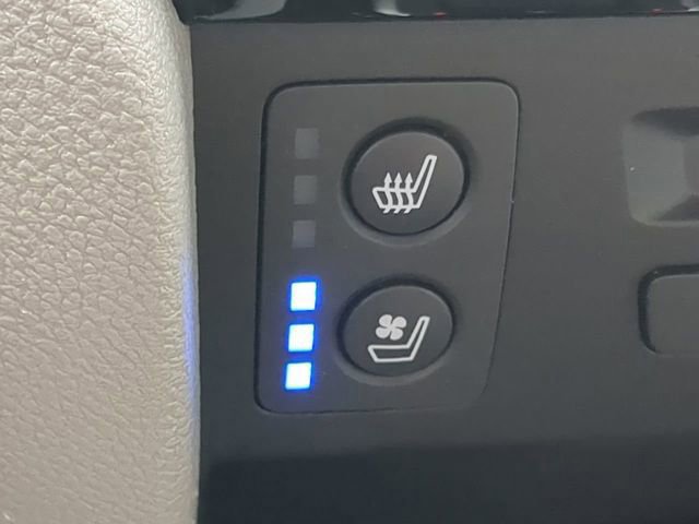 Used 2021 Honda Pilot Elite image 25