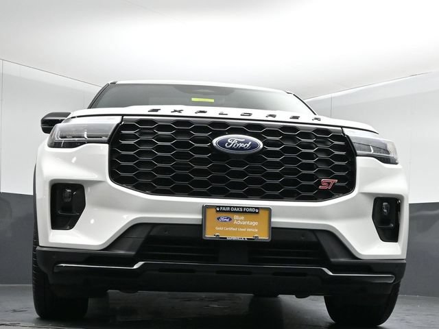 Certified 2025 Ford Explorer ST AWD/4WD image 40
