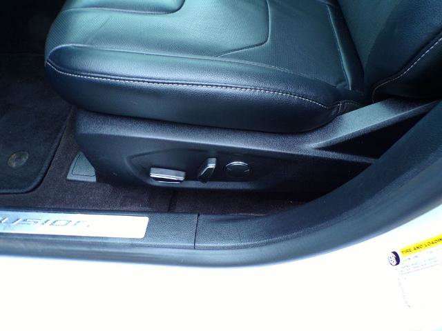 Certified 2020 Ford Fusion Energi Titanium FWD image 13