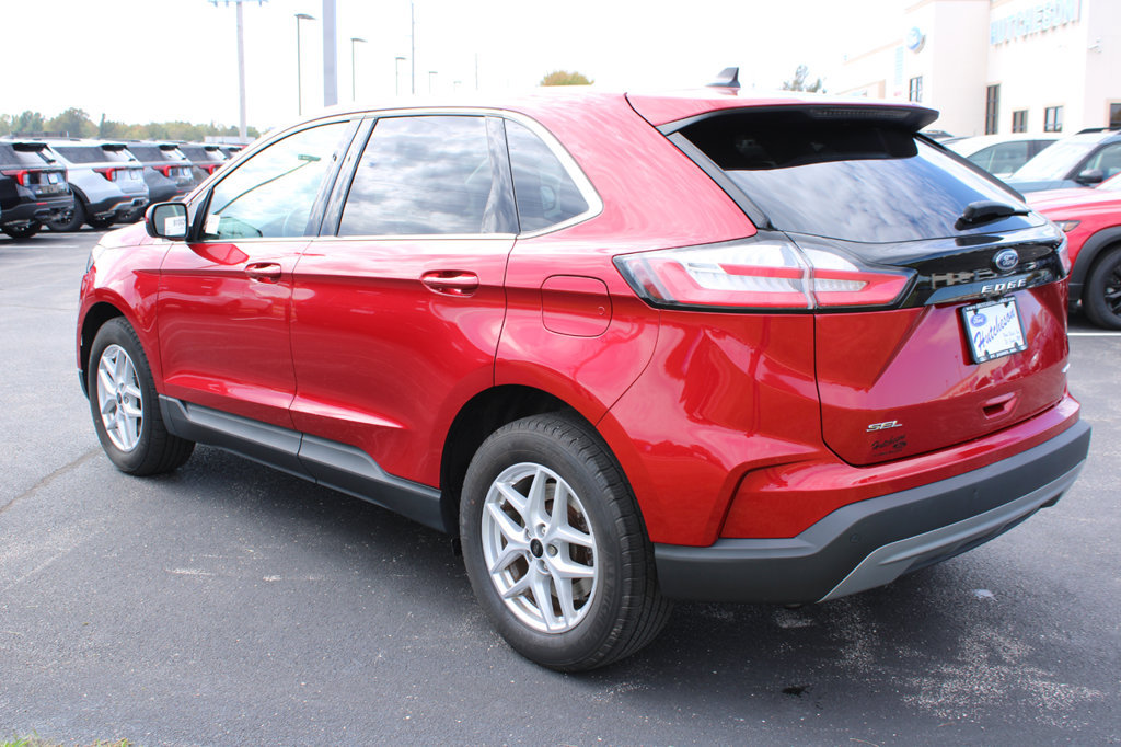 Certified 2024 Ford Edge SEL AWD/4WD image 8