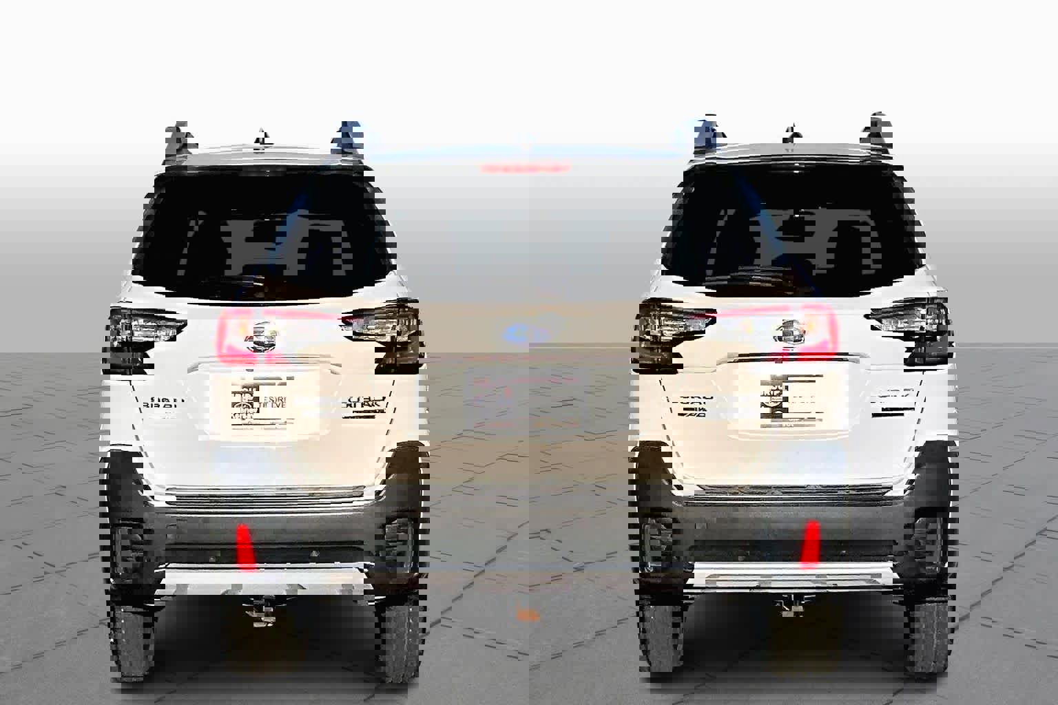 Used 2022 Subaru Outback Touring XT w/ Popular Package #2 image 3