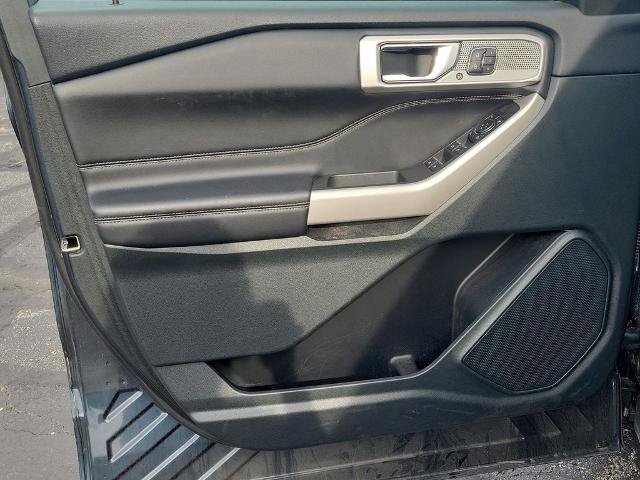 Certified 2024 Ford Explorer Limited w/ Equipment Group 301A AWD/4WD image 21