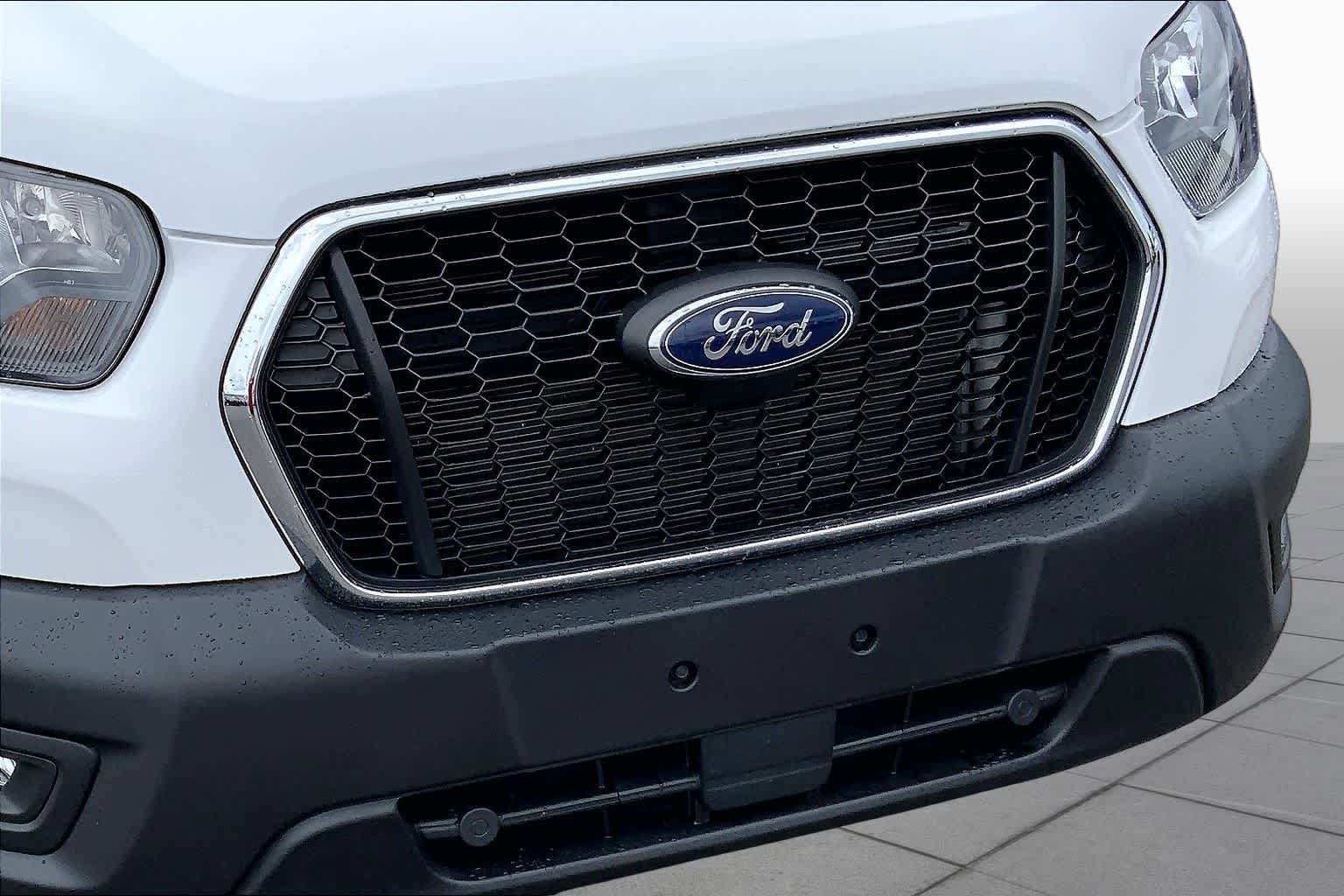 Certified 2024 Ford Transit 250 Low Roof w/ Exterior Upgrade Package RWD image 26