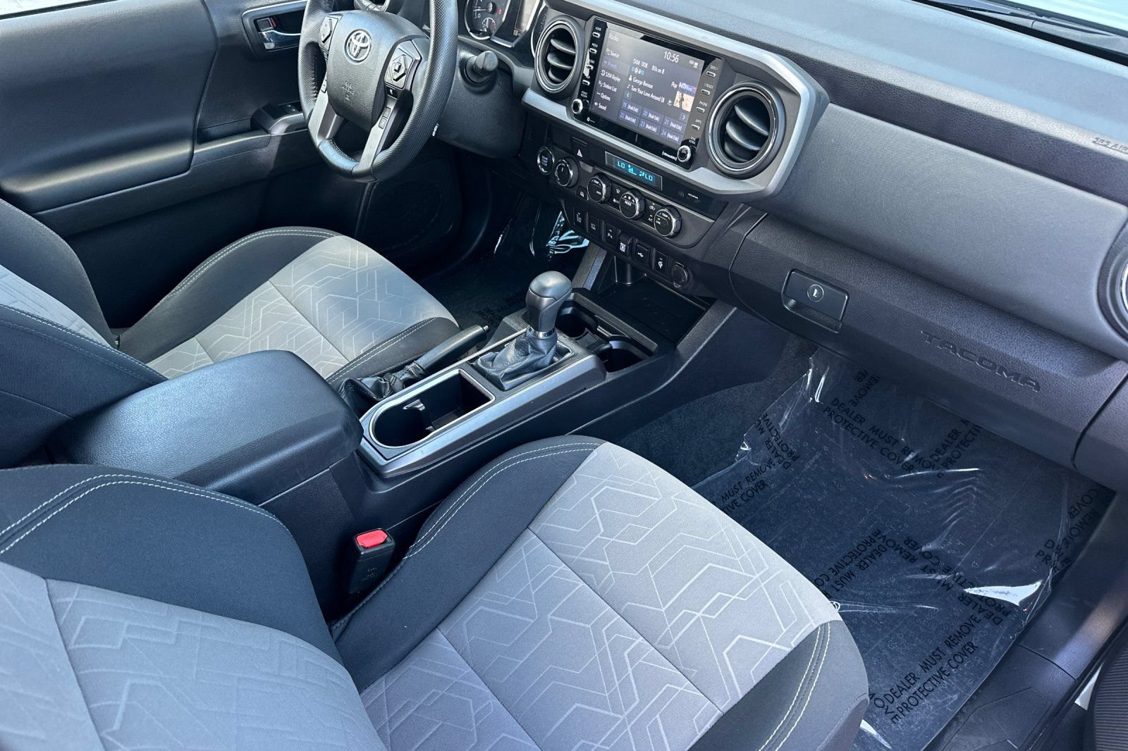 Used 2023 Toyota Tacoma TRD Off-Road w/ Technology Package AWD/4WD image 18