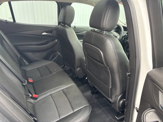 Used 2022 Buick Encore GX Essence w/ Advanced Technology Package AWD/4WD image 4