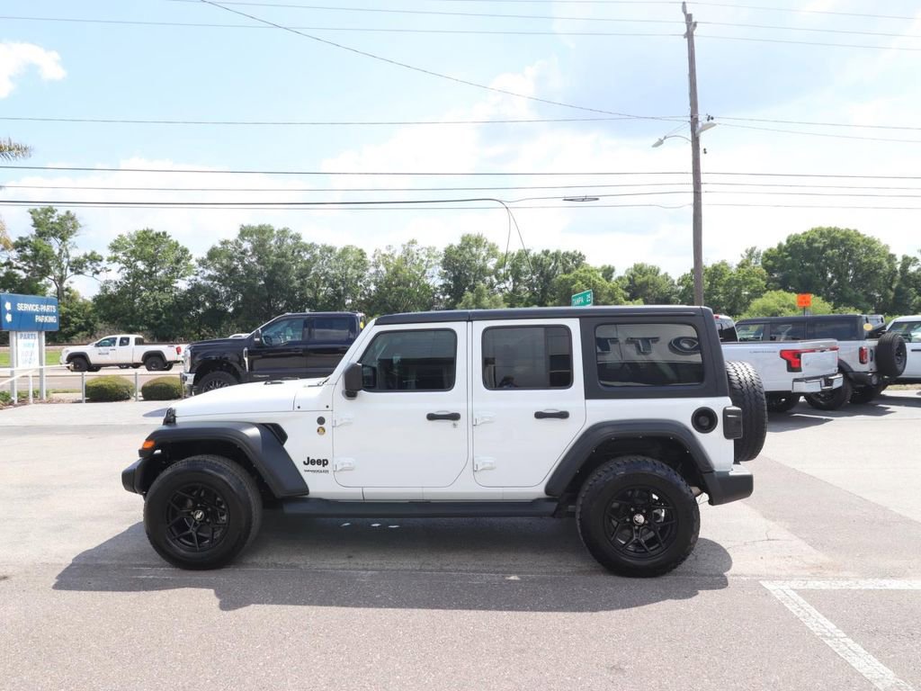 Used 2022 Jeep Wrangler Unlimited Sport AWD/4WD image 2