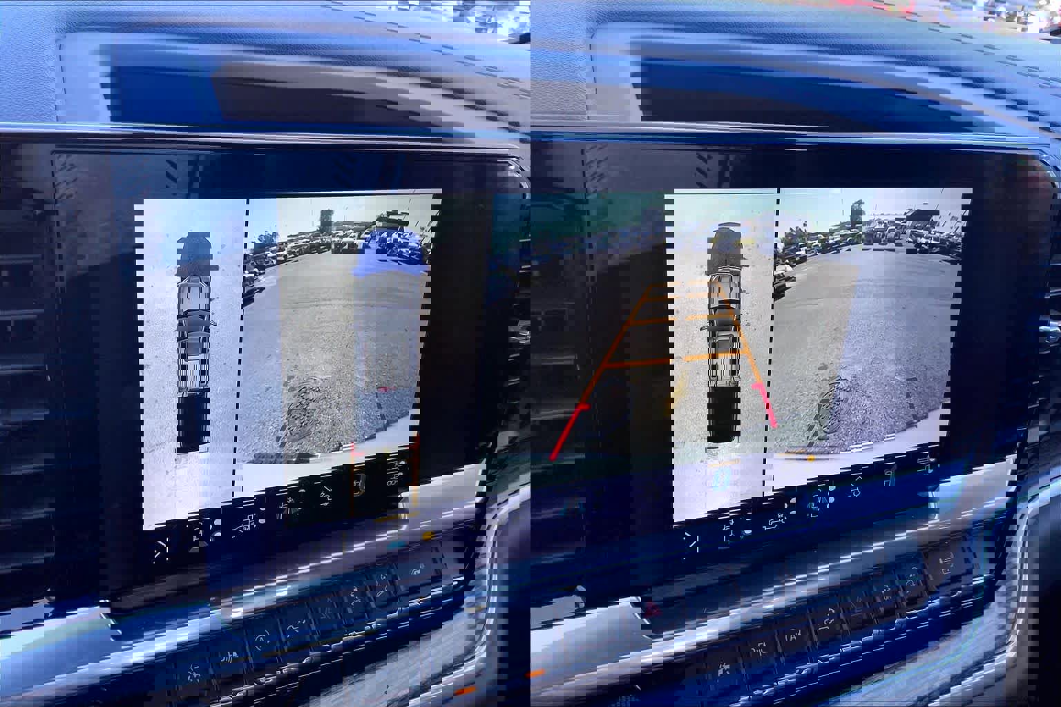 Used 2022 Chevrolet Silverado 1500 LT w/ Z71 Off-Road Package image 26