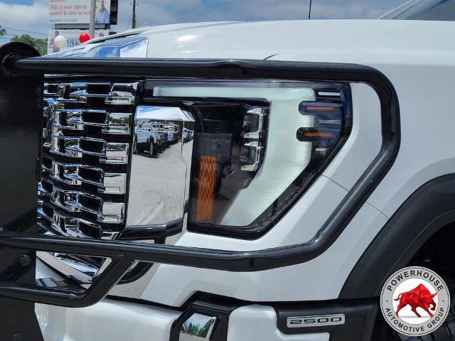 Used 2025 GMC Sierra 2500 Denali w/ Denali Reserve Package AWD/4WD image 11