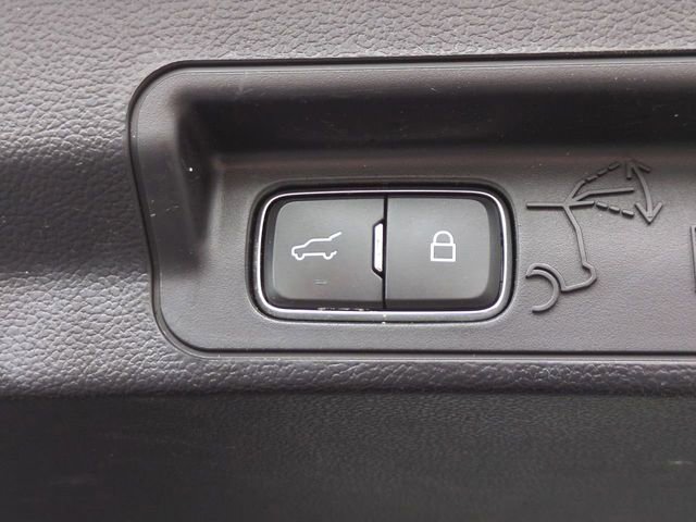 Certified 2022 Ford Explorer Limited w/ Equipment Group 301A image 15