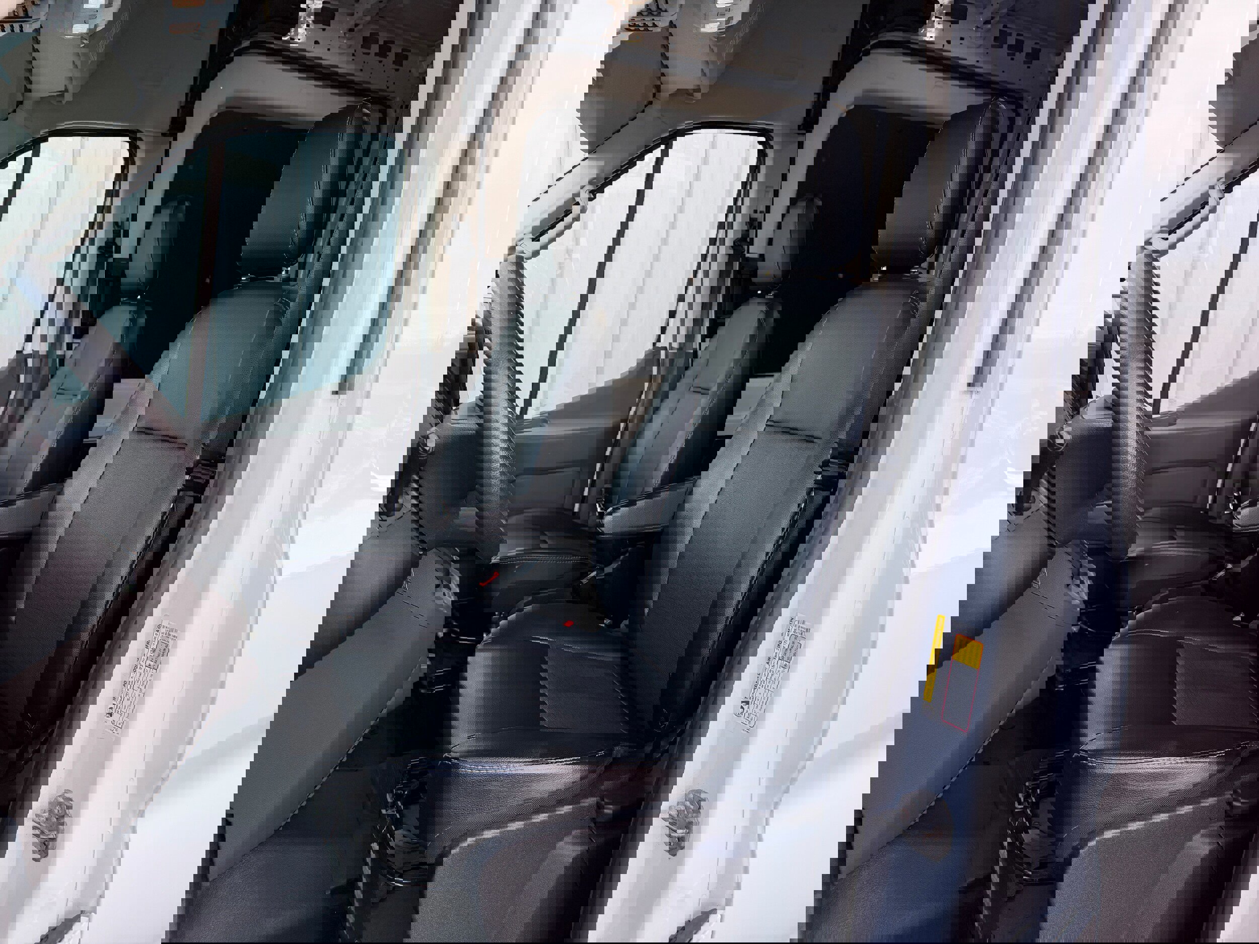 Certified 2022 Ford Transit 250 Medium Roof AWD w/ Load Area Protection Package image 11