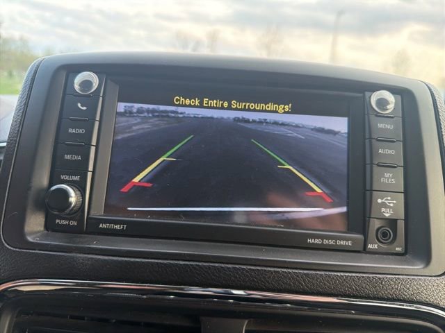 Used 2018 Dodge Grand Caravan SE FWD image 21