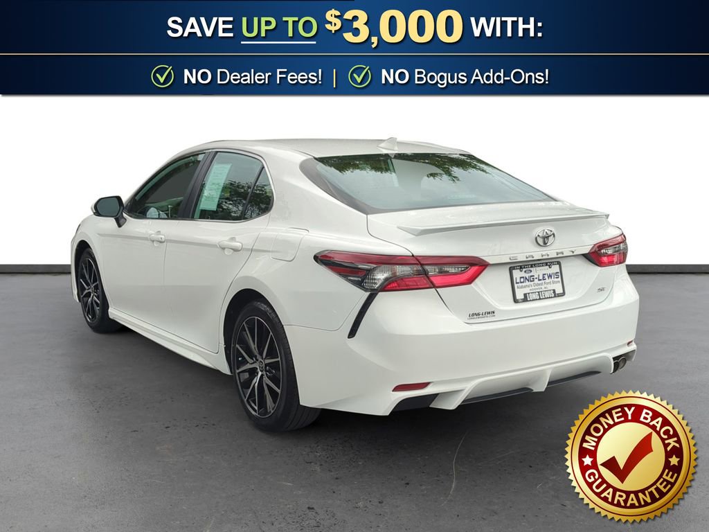 Used 2024 Toyota Camry SE w/ Convenience Package FWD image 4