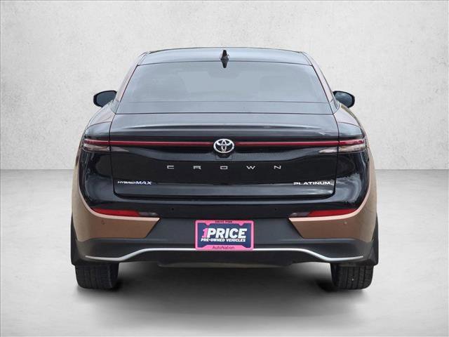 Used 2023 Toyota Crown Platinum AWD/4WD video 4