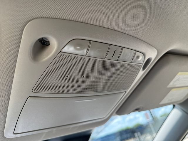 Used 2020 Nissan Rogue SV FWD image 12