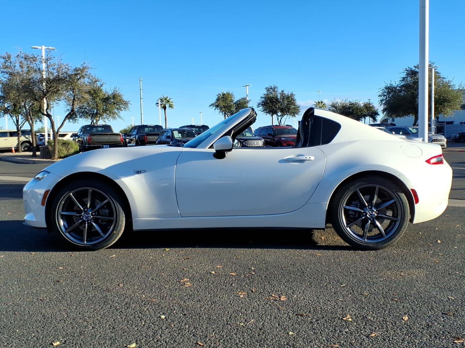 Used 2019 MAZDA MX-5 Miata RF Grand Touring image 6