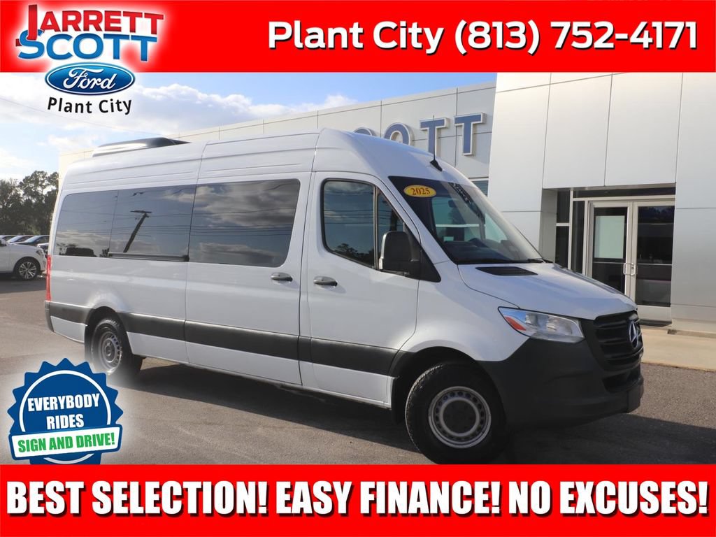 Used 2025 Mercedes-Benz Sprinter 2500 image 1