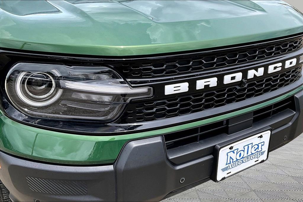 Certified 2025 Ford Bronco Sport Outer Banks w/ Outer Banks Tech Package+ AWD/4WD image 28