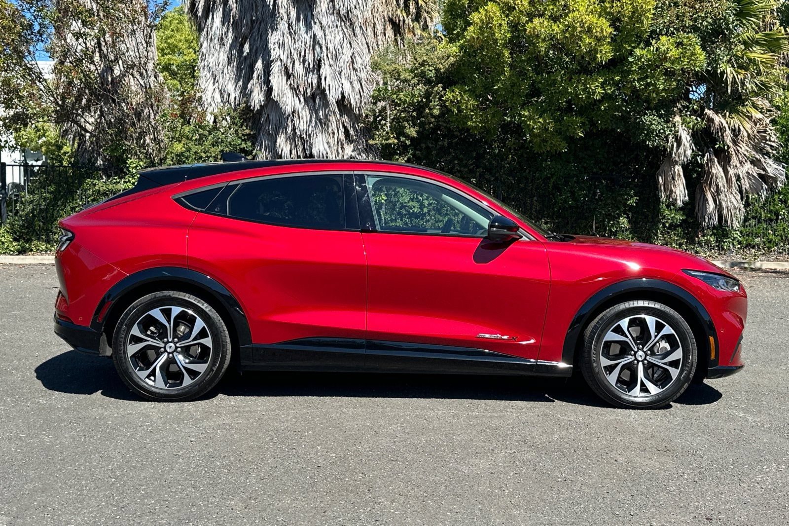 Certified 2022 Ford Mustang Mach-E Premium RWD image 2