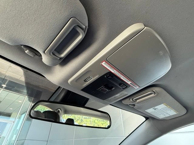 Used 2022 Toyota Camry SE FWD image 30