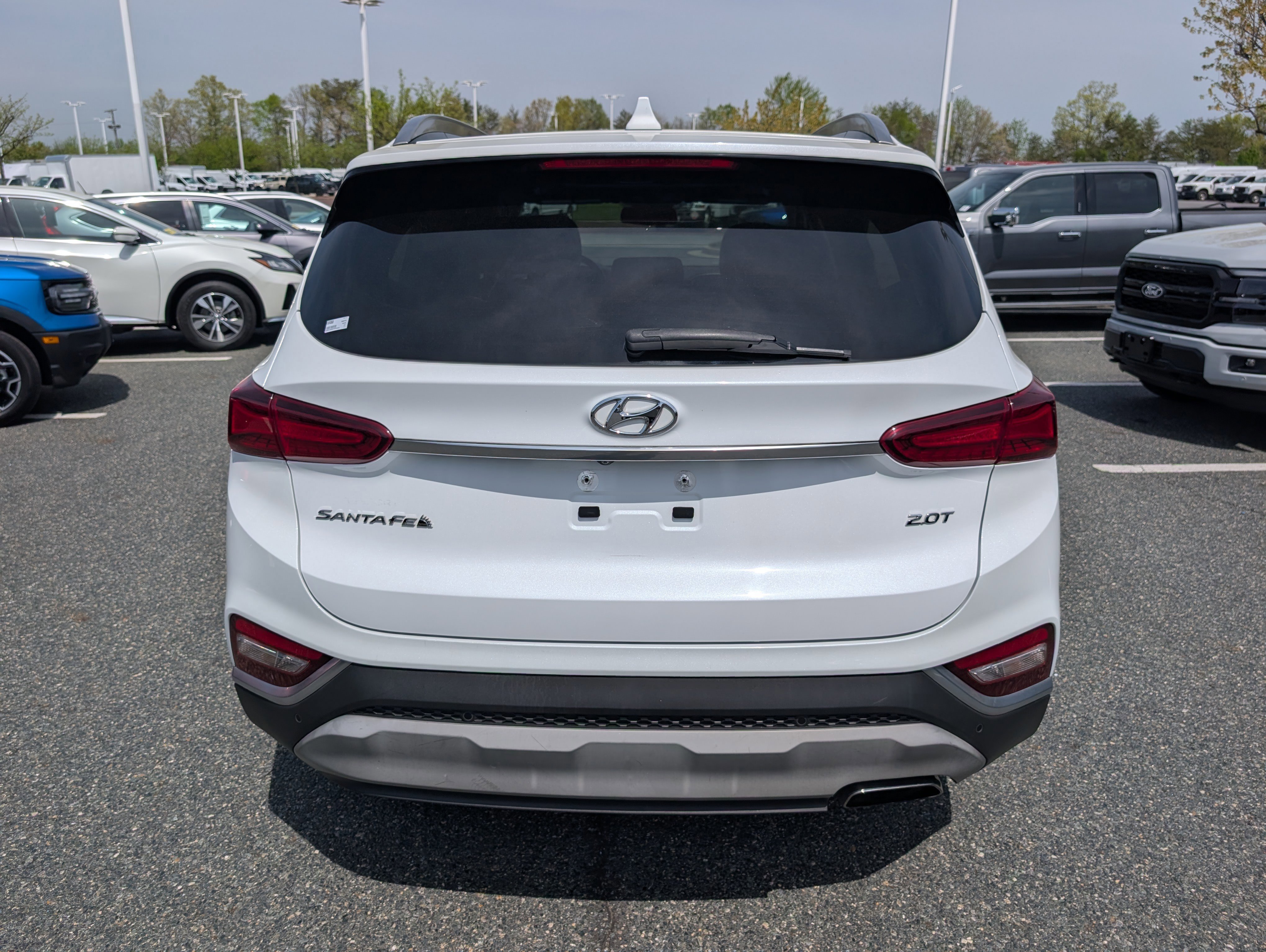 Used 2019 Hyundai Santa Fe Limited FWD image 4