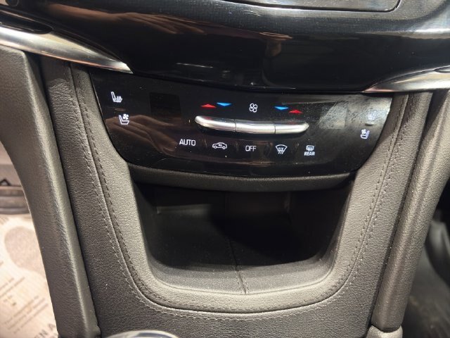 Used 2020 Cadillac XT6 Sport AWD/4WD image 29