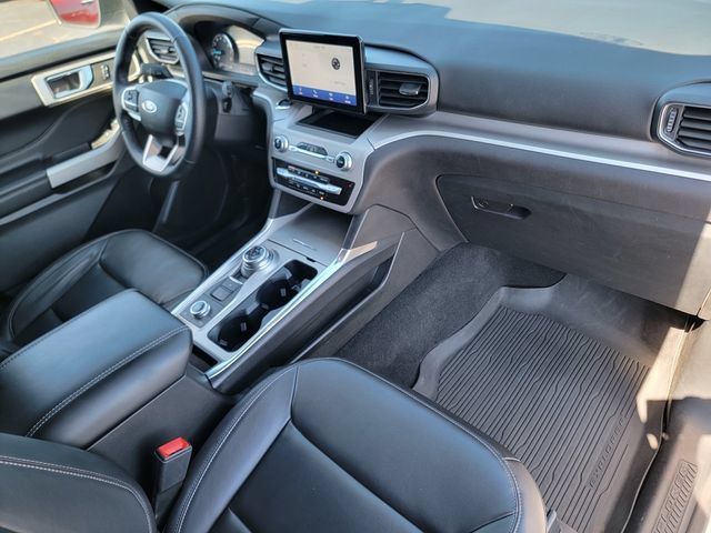Certified 2023 Ford Explorer XLT w/ Equipment Group 202A AWD/4WD image 26