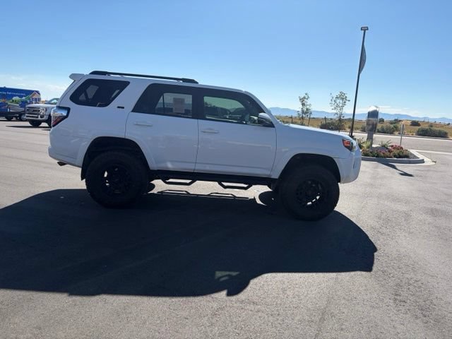 Used 2018 Toyota 4Runner SR5 Premium AWD/4WD image 6