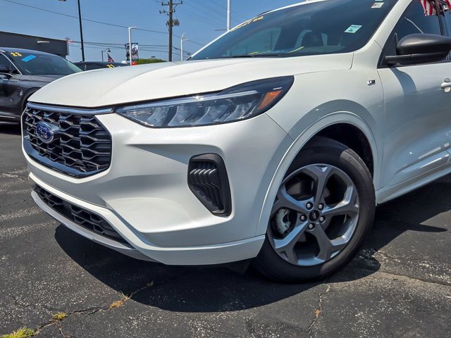 Certified 2024 Ford Escape ST-Line w/ Tech Pack #1 FWD image 3