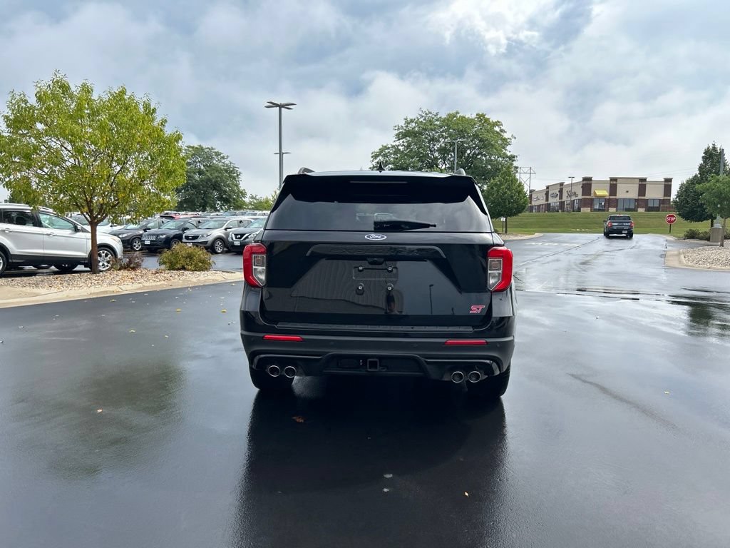Certified 2023 Ford Explorer ST w/ Technology Package AWD/4WD image 8