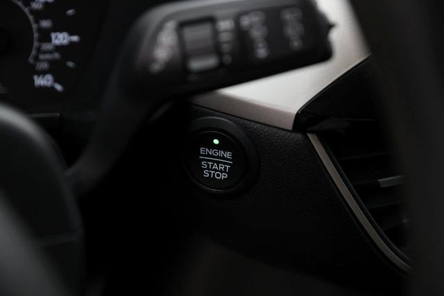 Certified 2022 Ford Escape SE image 33