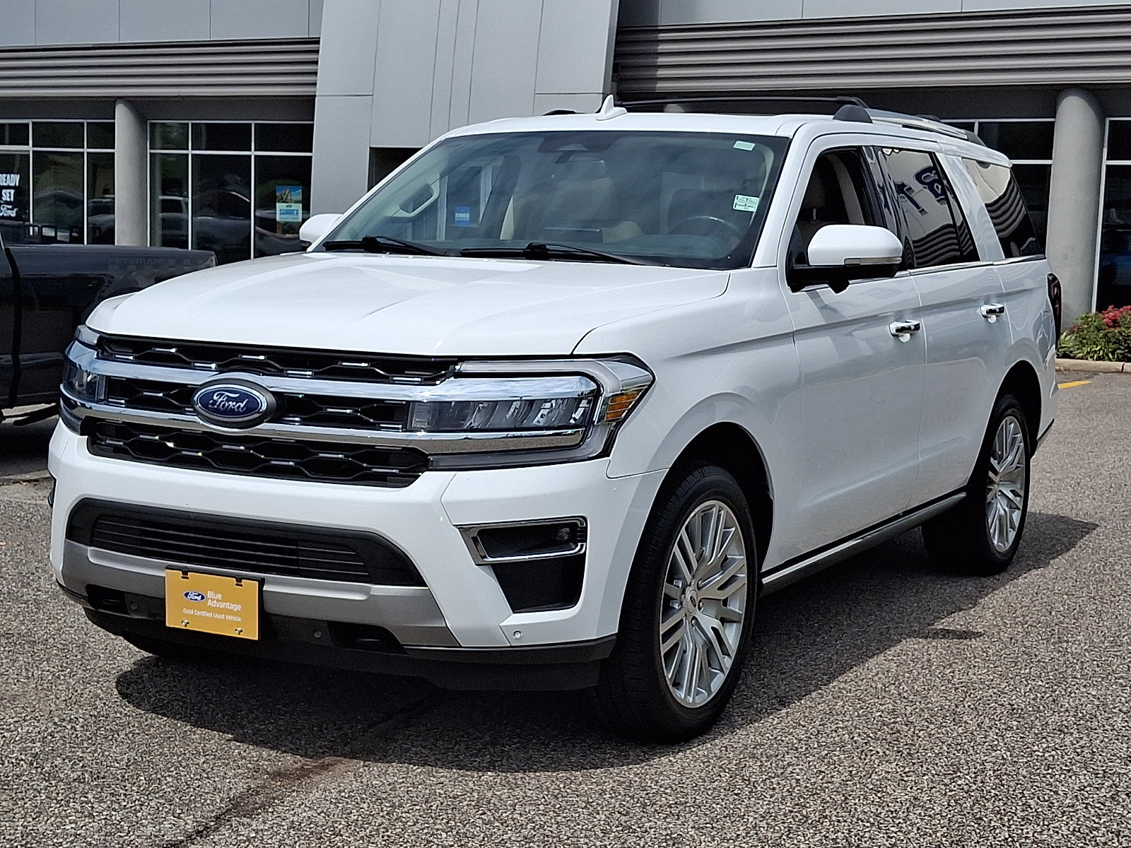 Certified 2023 Ford Expedition Limited AWD/4WD image 4
