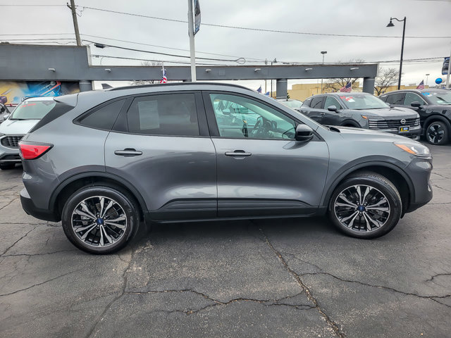 Certified 2022 Ford Escape SE w/ SE Sport Appearance Package image 6