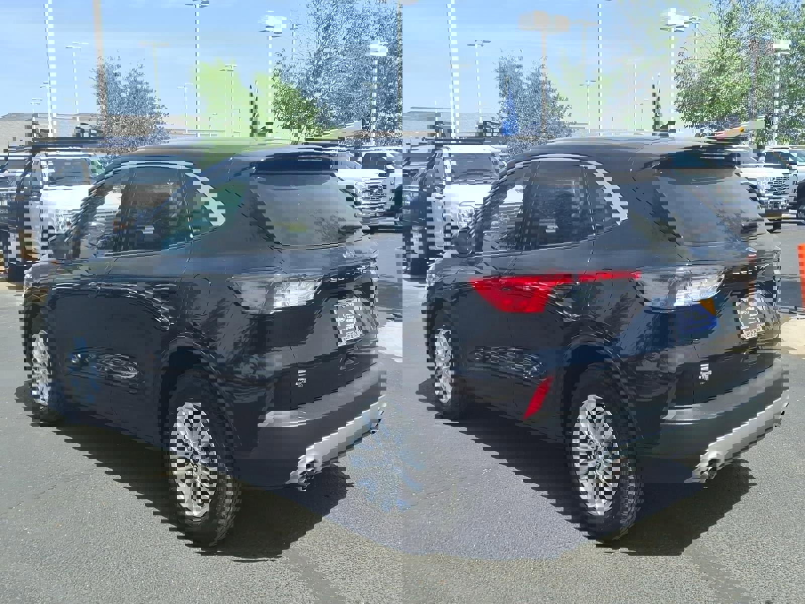 Certified 2022 Ford Escape SE image 3