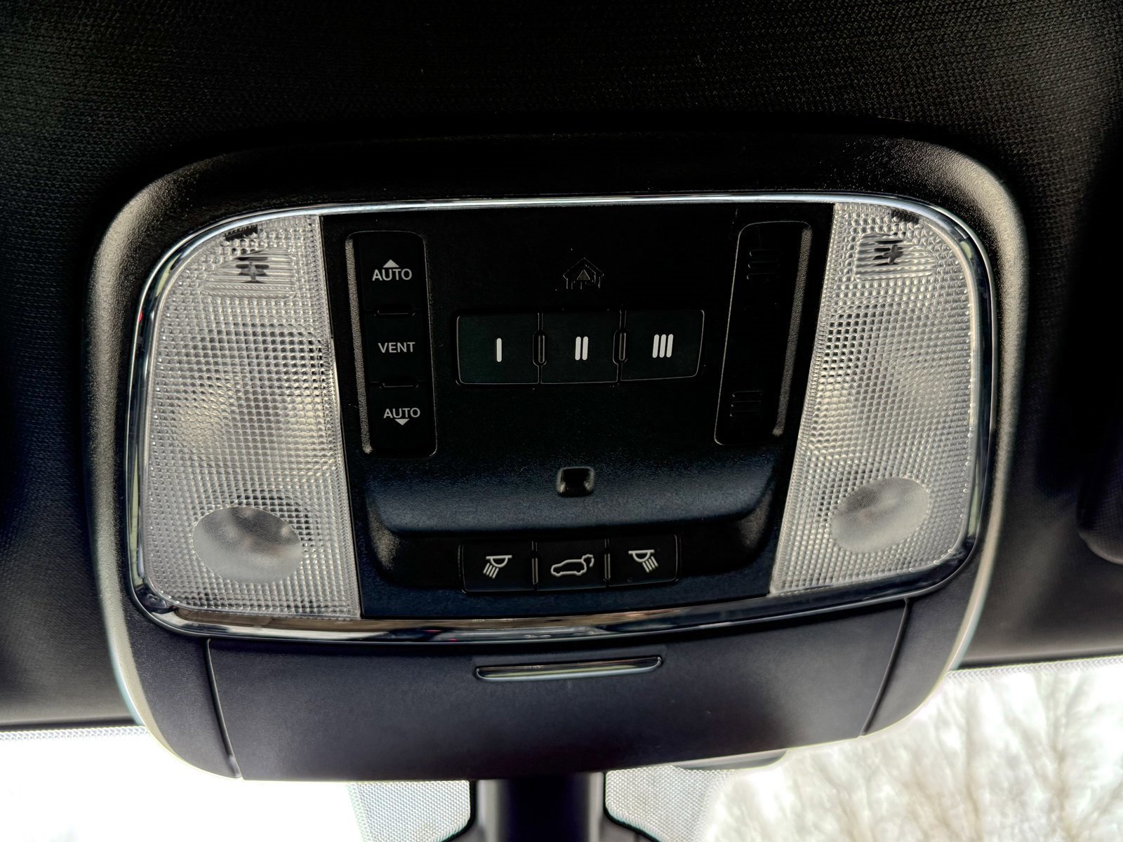 Used 2020 Dodge Durango GT image 36