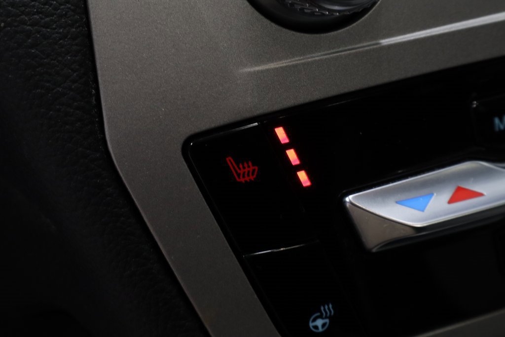 Certified 2022 Ford Explorer XLT w/ Equipment Group 202A image 11