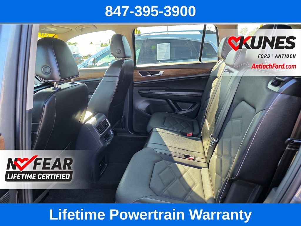 Used 2024 Volkswagen Atlas SE AWD/4WD image 18