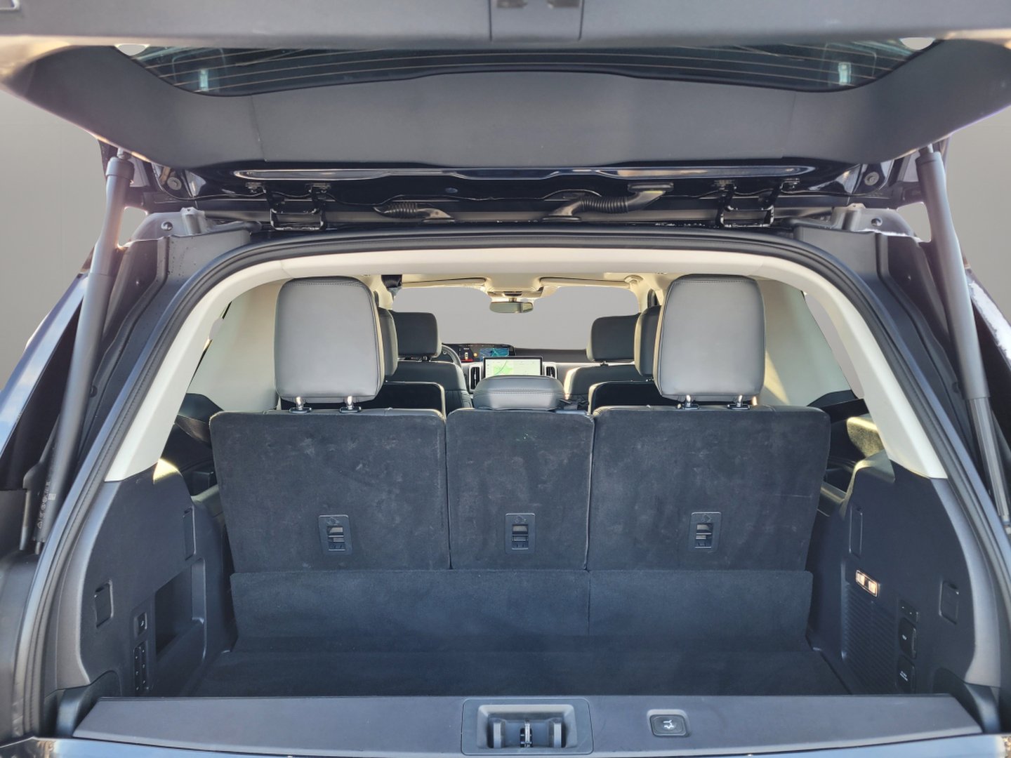 Certified 2025 Ford Expedition Active AWD/4WD image 50
