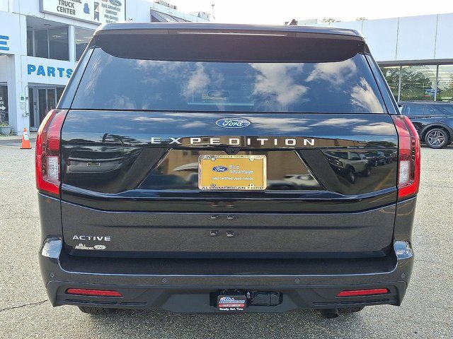 Certified 2026 Ford Expedition Active AWD/4WD image 21